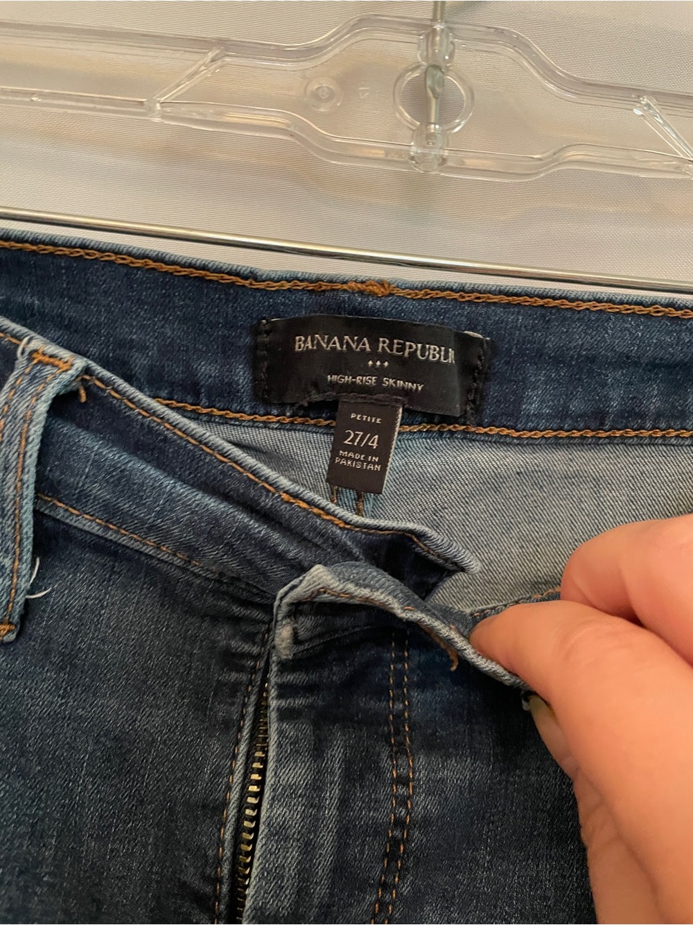 Banana Republic Dark Wash Women’s Jeans - Classic Slim Fit SOFT! Petite - Picture 2 of 4